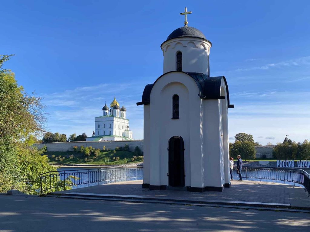 Ольгинская часовня - место встречи для начала индивидуальной экскурсии по псковскому Кремлю
